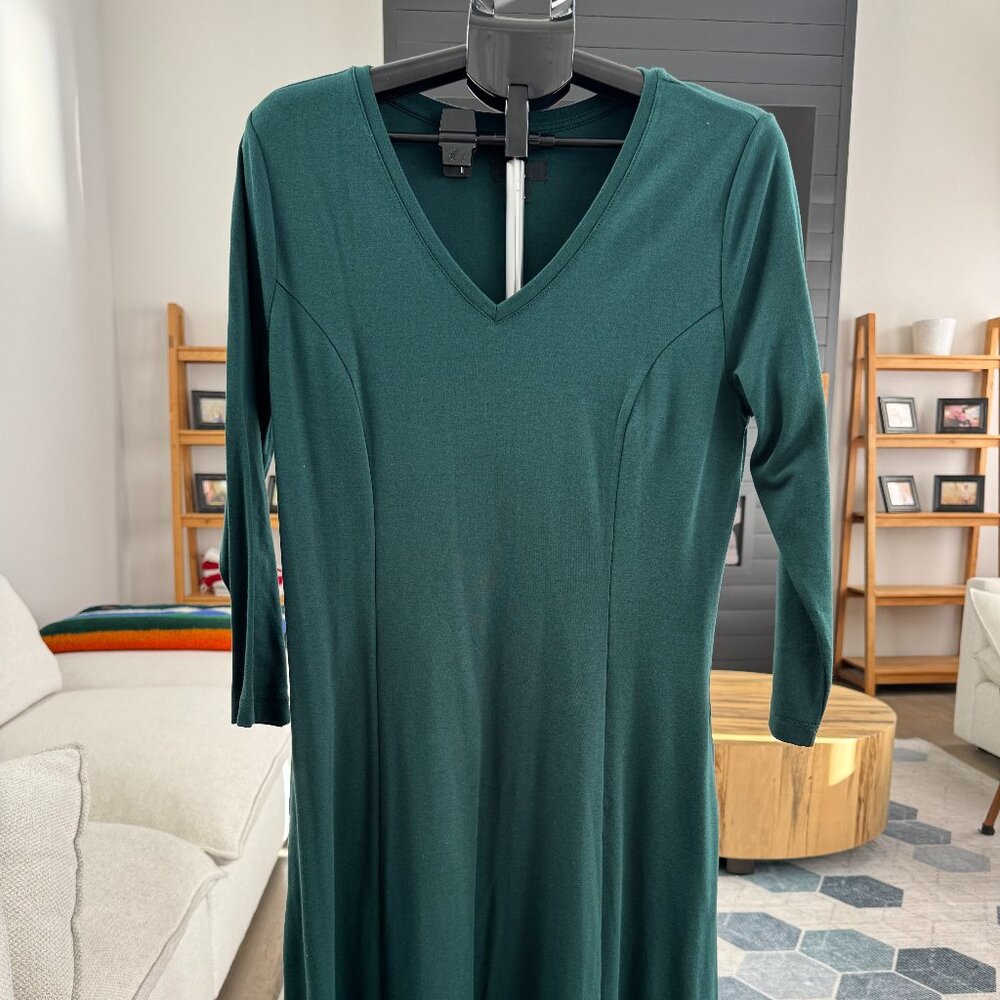 J Jason Wu Long sleeve V neck knit dress in emerald green
